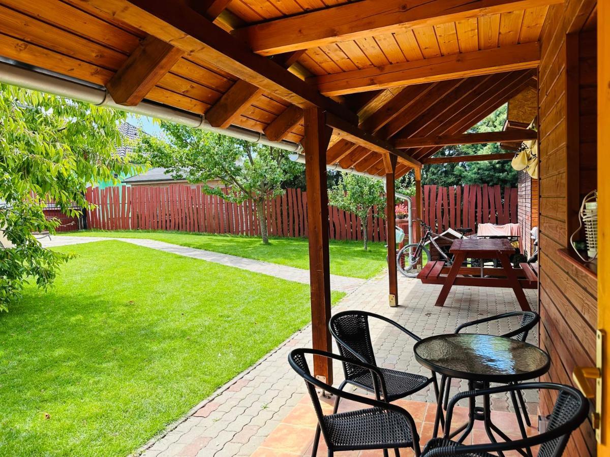 Babett Vendeghaz Villa ซานกา ภายนอก รูปภาพ